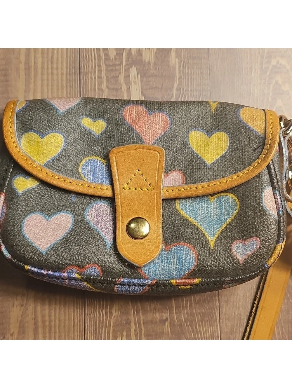 Dooney & Bourke Heart Pattern Wristlet Clutch